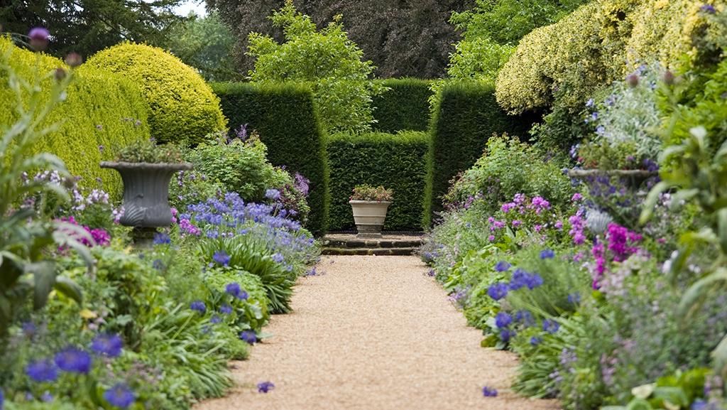 Breaking Down Borders In Your Garden, How To Structure A Garden Border